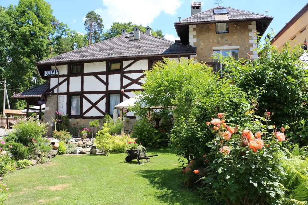 Eco Grill Hotel Restaurant Aquarius Lviv Exterior foto