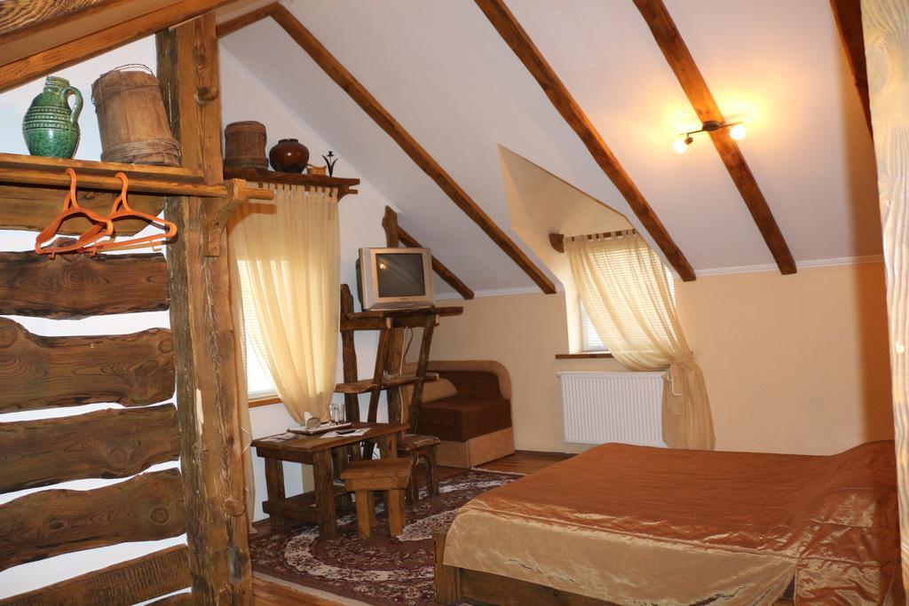 Eco Grill Hotel Restaurant Aquarius Lviv Quarto foto